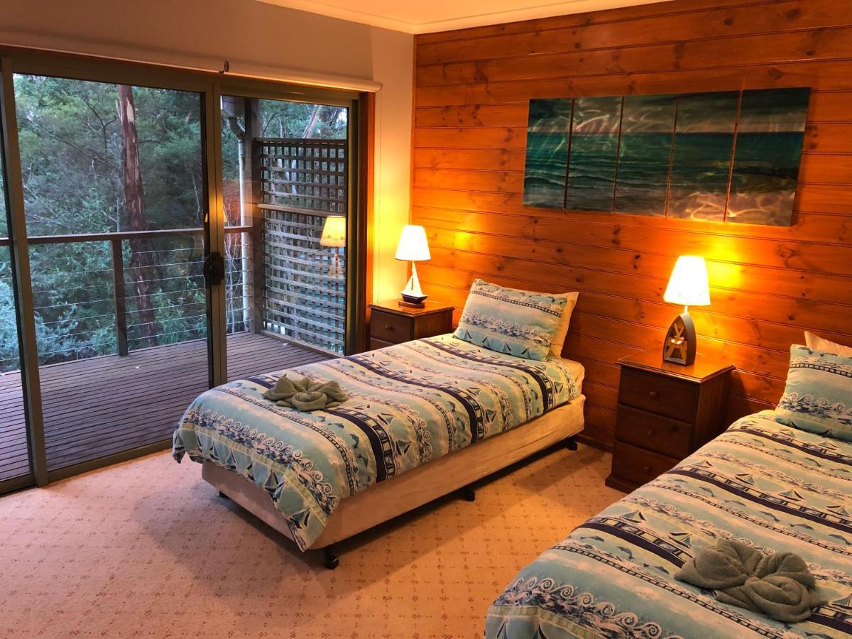 Southern Anchorage Retreat Wattle Hill Экстерьер фото